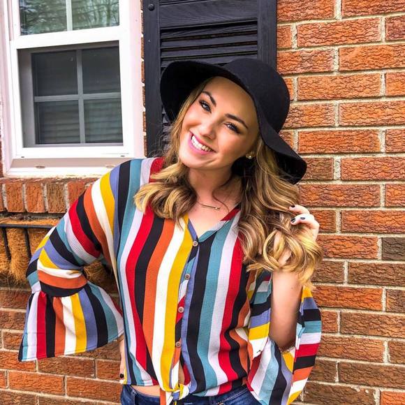 Meet your Posher, Raechel - Picture 1 of 1